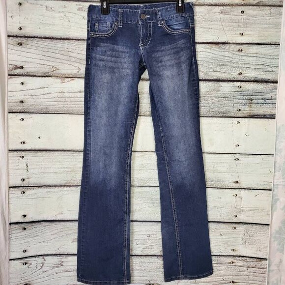 Maurices Straight Leg Blue Jeans Women’s Size 1/2 Long - Picture 1 of 7